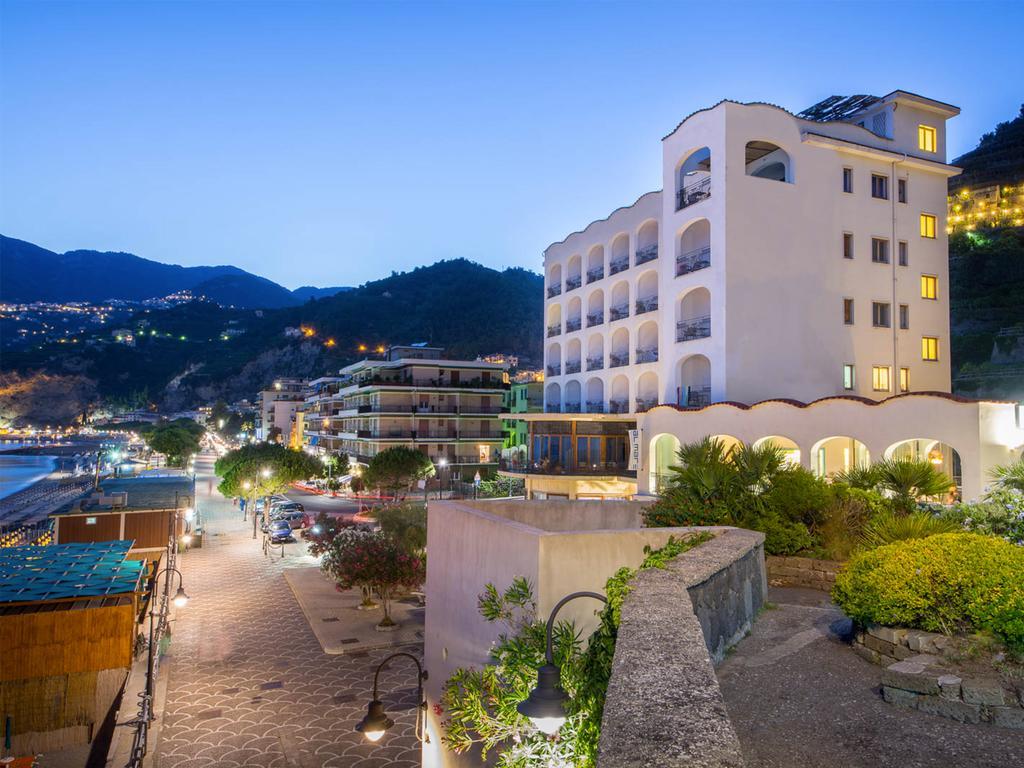 Hotel Sole Splendid Maiori Exterior photo